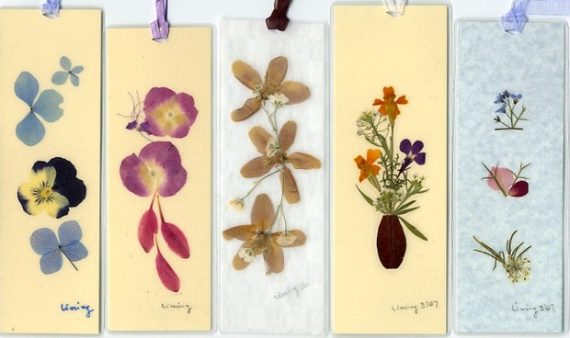 9 Creative Project Ideas for Pressed Flowers • The Garden Glove