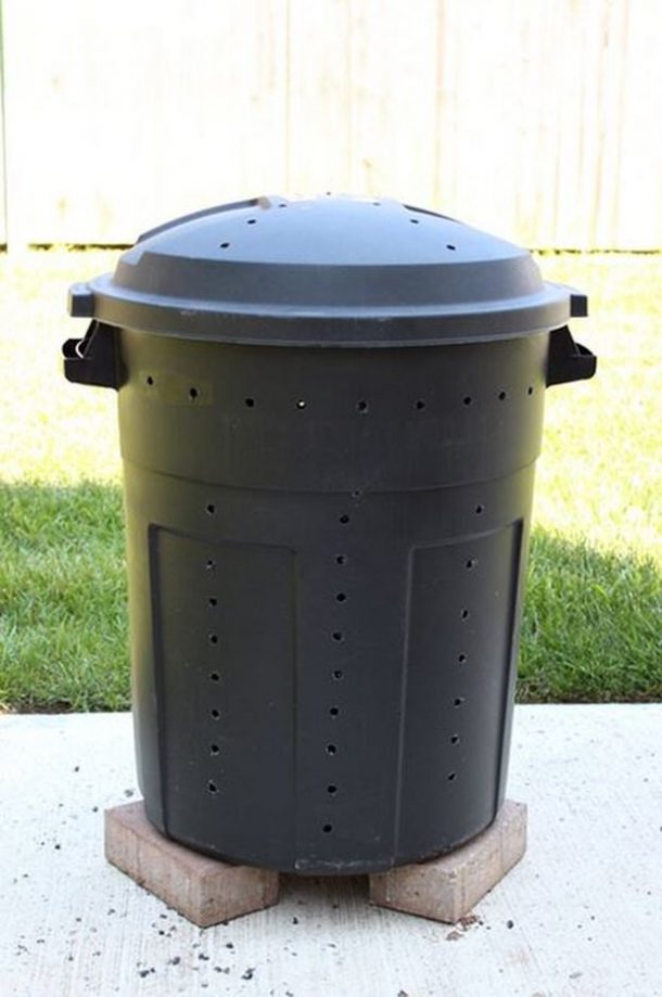 DIY Compost Bins 4 610x919 