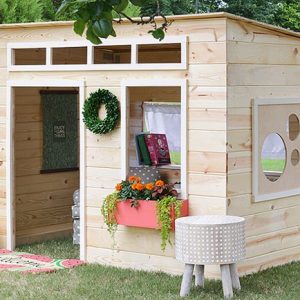 DIY Childrens Backyard Playhouse Ideas