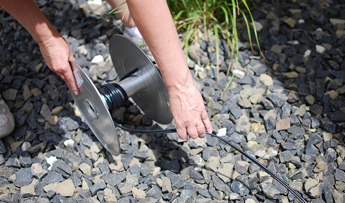 How To Install Low Voltage Outdoor Landscape Lighting • The Garden Glove