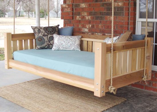 DIY Outdoor Hanging & Swing Beds for Your Porch & Garden