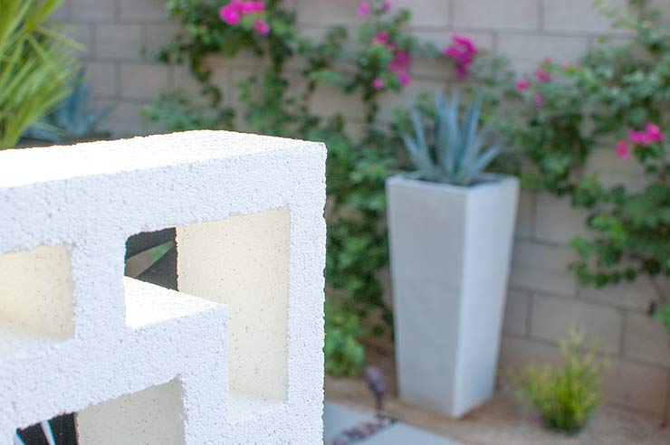 Get the Palm Springs Modern Patio Look With These Trendy Ideas!