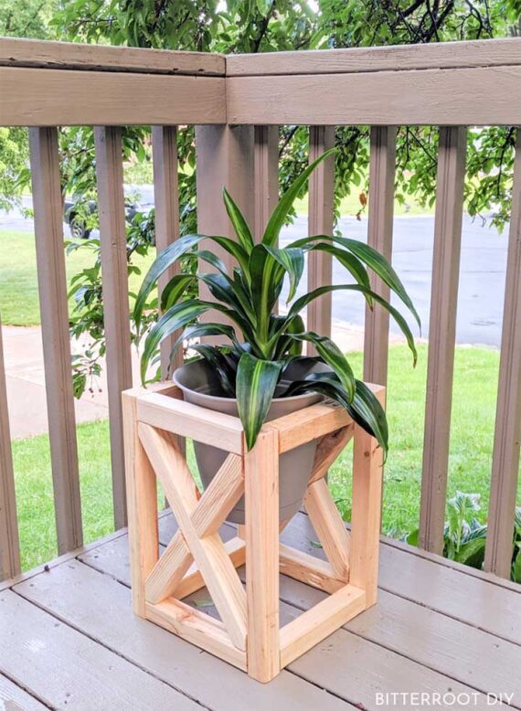 13 Cool & Creative DIY Plant Stand Ideas! • The Garden Glove