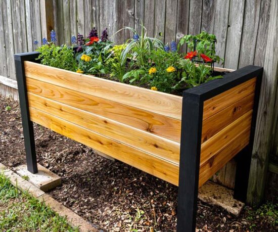 DIY Raised Planter Box Plans & Tutorials for Convenient Container ...