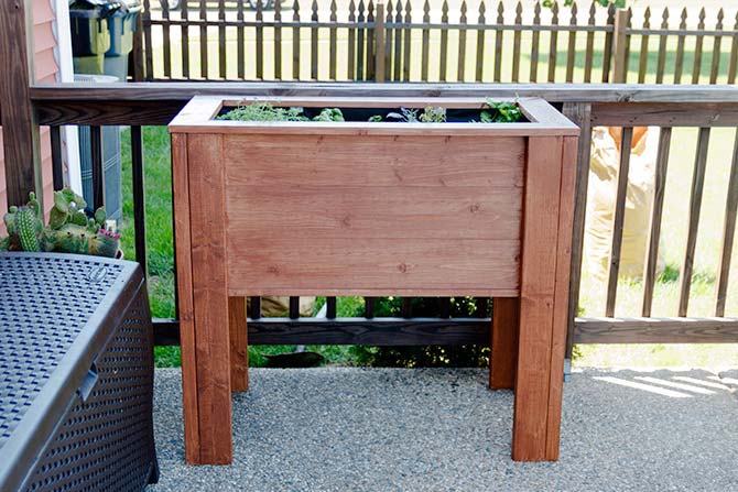 11 Free DIY Raised Planter Box Plans