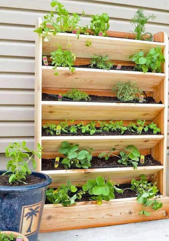 cedar diy vertical garden planter